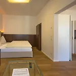 Deutsche Eiche 3* Munich