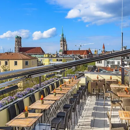 Hotel Deutsche Eiche 3*