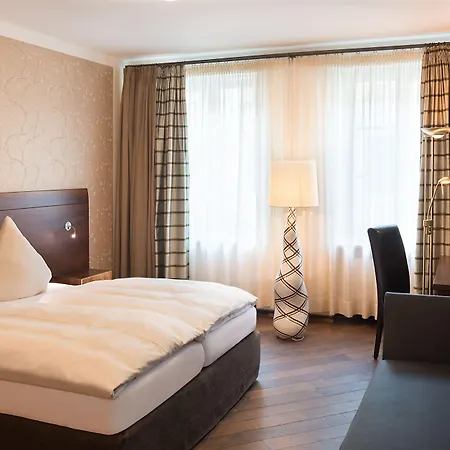 Deutsche Eiche Отель 3*