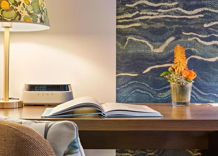 فندق دويتشه آيكيه ميونيخ