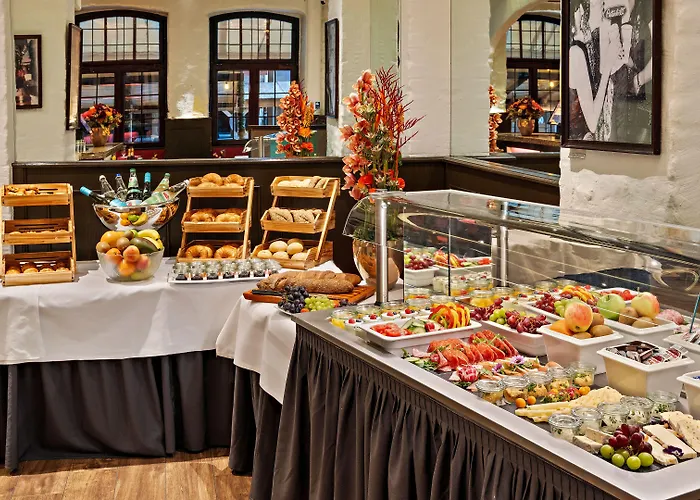 دويتشه آيكيه فندق 3*