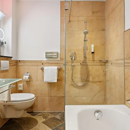 Отель Deutsche Eiche 3*