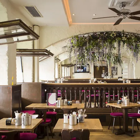 Deutsche Eiche 3* München