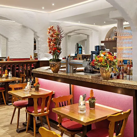 Deutsche Eiche Hotel 3*