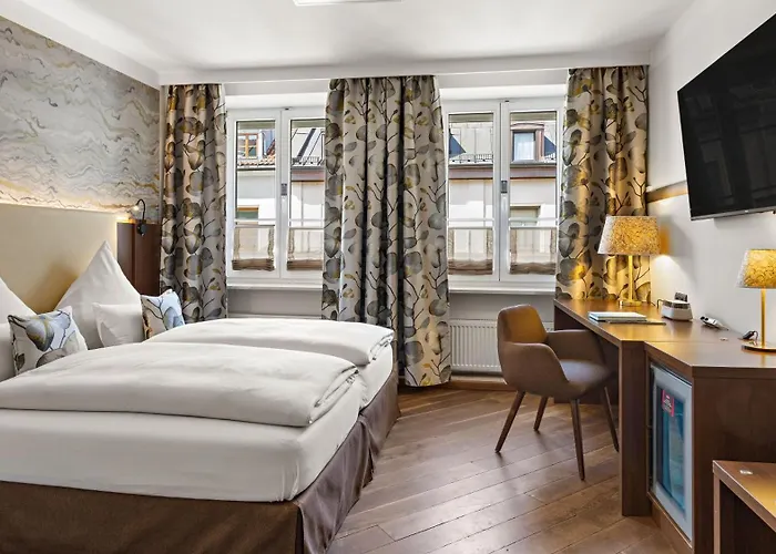 德意志橡树酒店 酒店