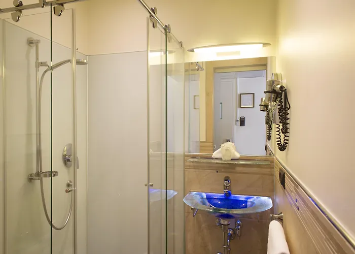 德意志橡树酒店 酒店