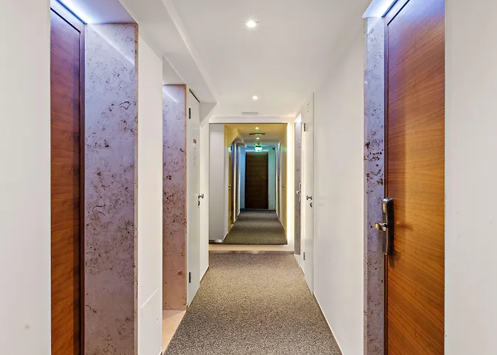 德意志橡树酒店 3*