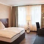 Deutsche Eiche Hotel 3*